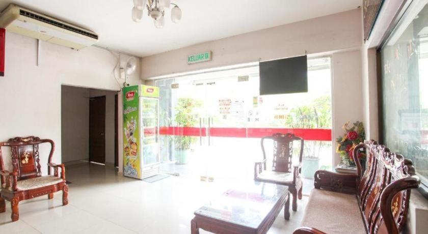 Oyo 89539 Hotel Siswa Kampar Exterior photo